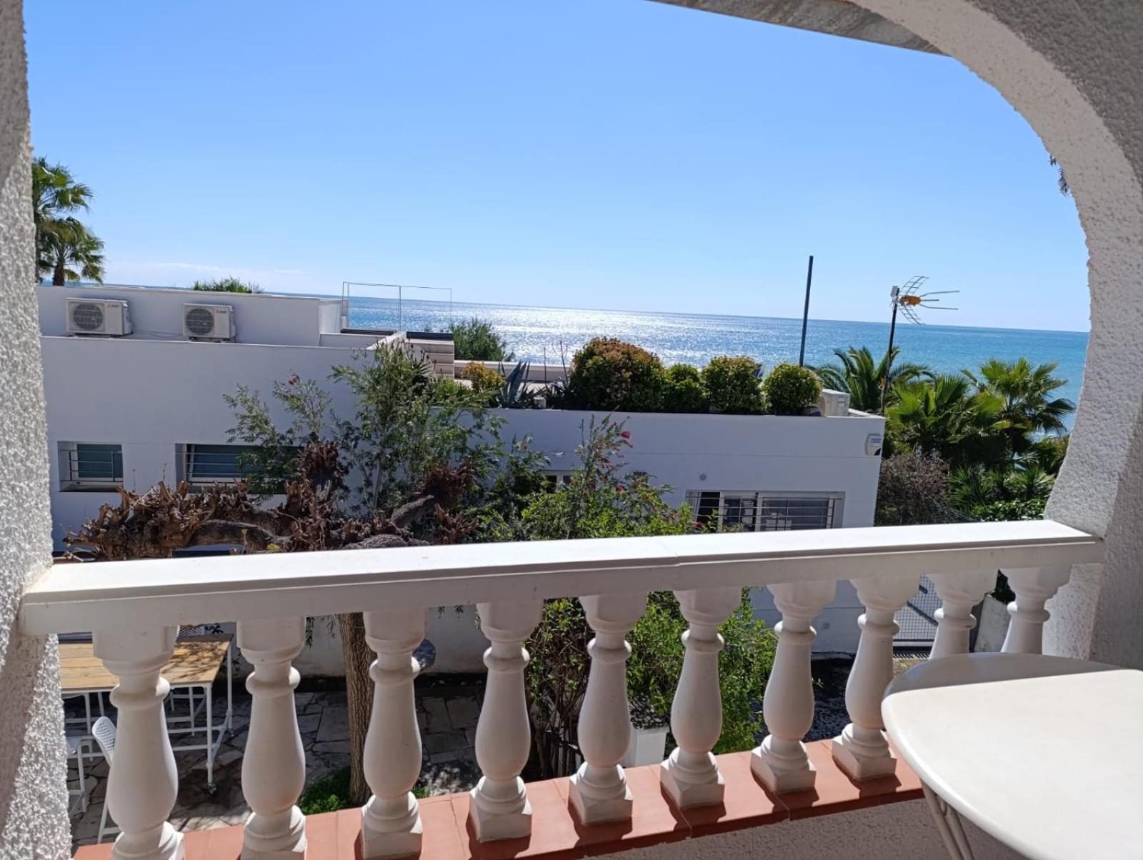 A H Rentals Villa Carolina Vinaros Bagian luar foto